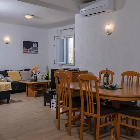 Dubrovnik Airport Tea Apartman *