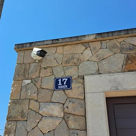 Dubrovnik Airport Tea *