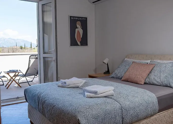 Dubrovnik Airport Tea